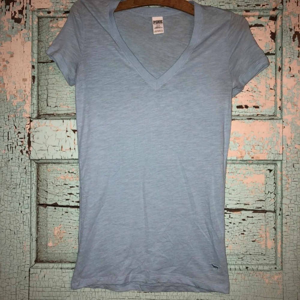 4 Victoria’s Secret V Neck T’s S